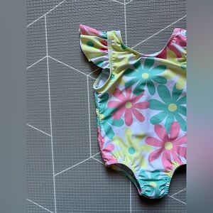 Shein|Baby Girl colorful Floral Daisy One-Piece Swimsuit w ruffles•••Pastel,boho